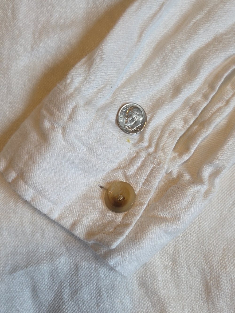 RAILS 100% Linen Button Down - Picture 5 of 10